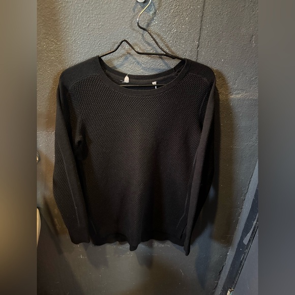 Athleta Black Long Sleeve Merino Wool Blend Sweater Size Small - Picture 1 of 4